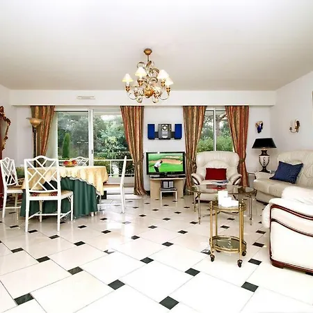 Apartamento Riviera Golf Indiana *